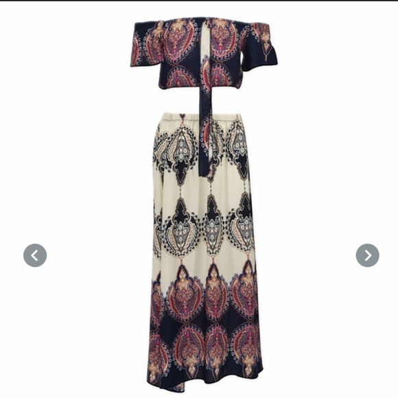 Off Shoulder Crop Top and Split Long Skirt - Picture 4 of 5